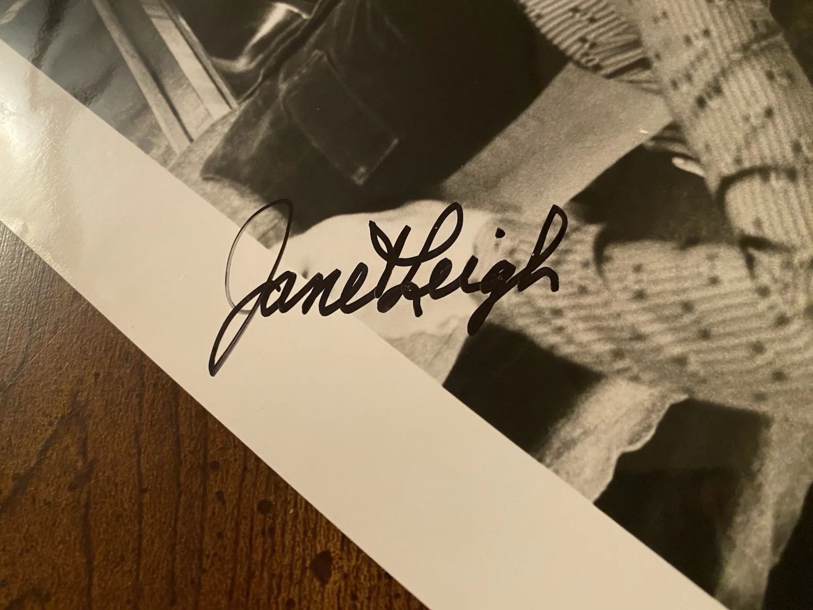 Jamie Lee Curtis, Janet Leigh — Jamie Lee Curtis Janet Leigh Signed Autographed Candid Photo With COA The Fog, изображение 5