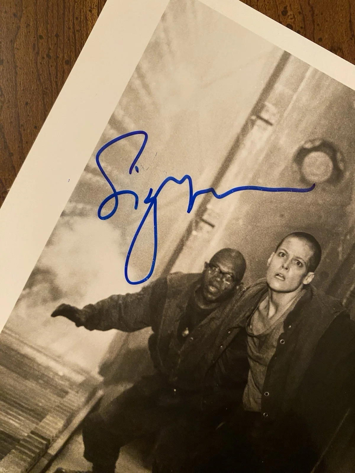 Sigourney Weaver — Sigourney Weaver Signed Autographed 8x10 Photo With COA Alien 3, изображение 2