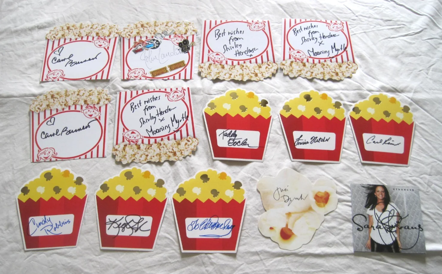 Huge Autograph Lot 304 Signatures Movie TV Entertainment Music Sports NASA Mix, изображение 4