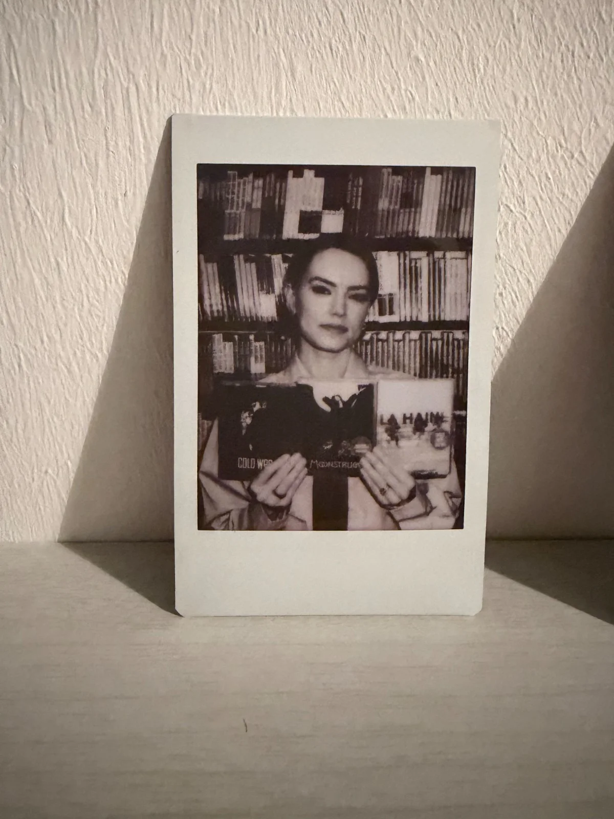 Daisy Ridley Criterion Closet Fuji Instax Mini Black White B&W Photo Print 2, изображение 2