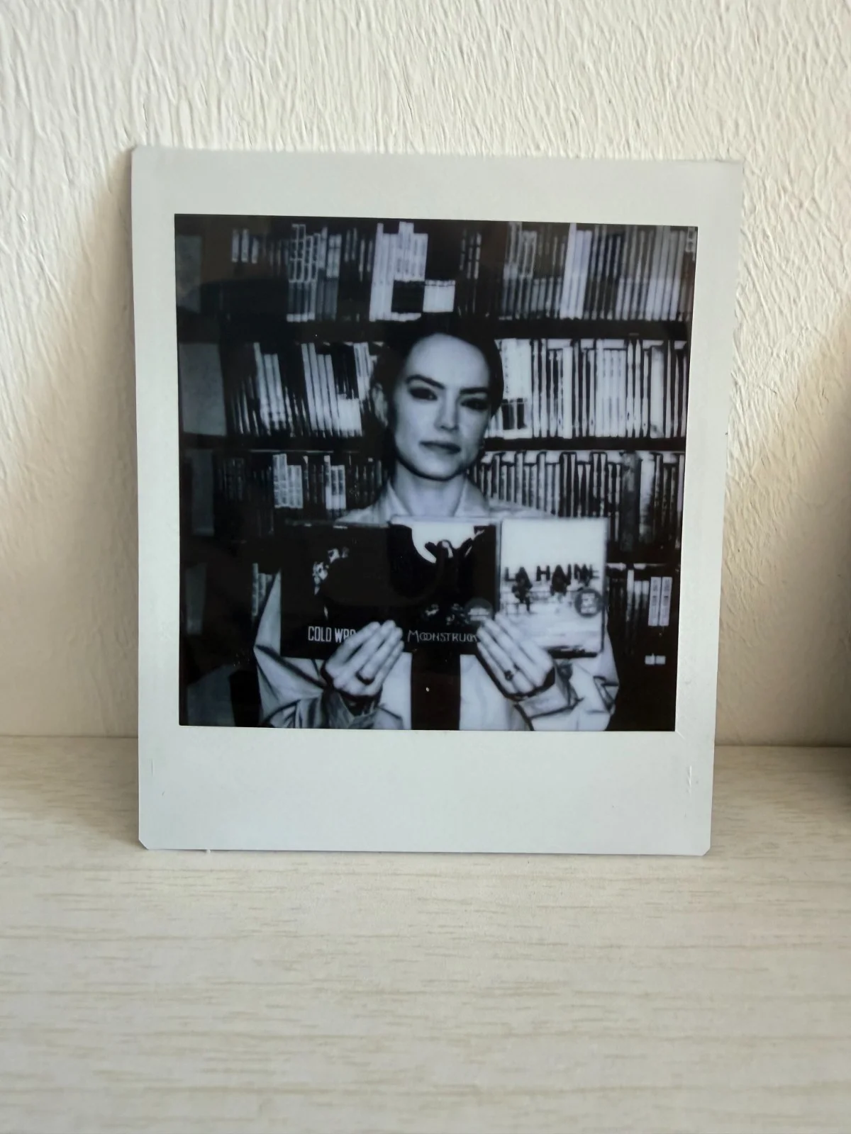 Daisy Ridley Criterion Closet Fuji Instax Mini Black White B&W Photo Print 1, изображение 2