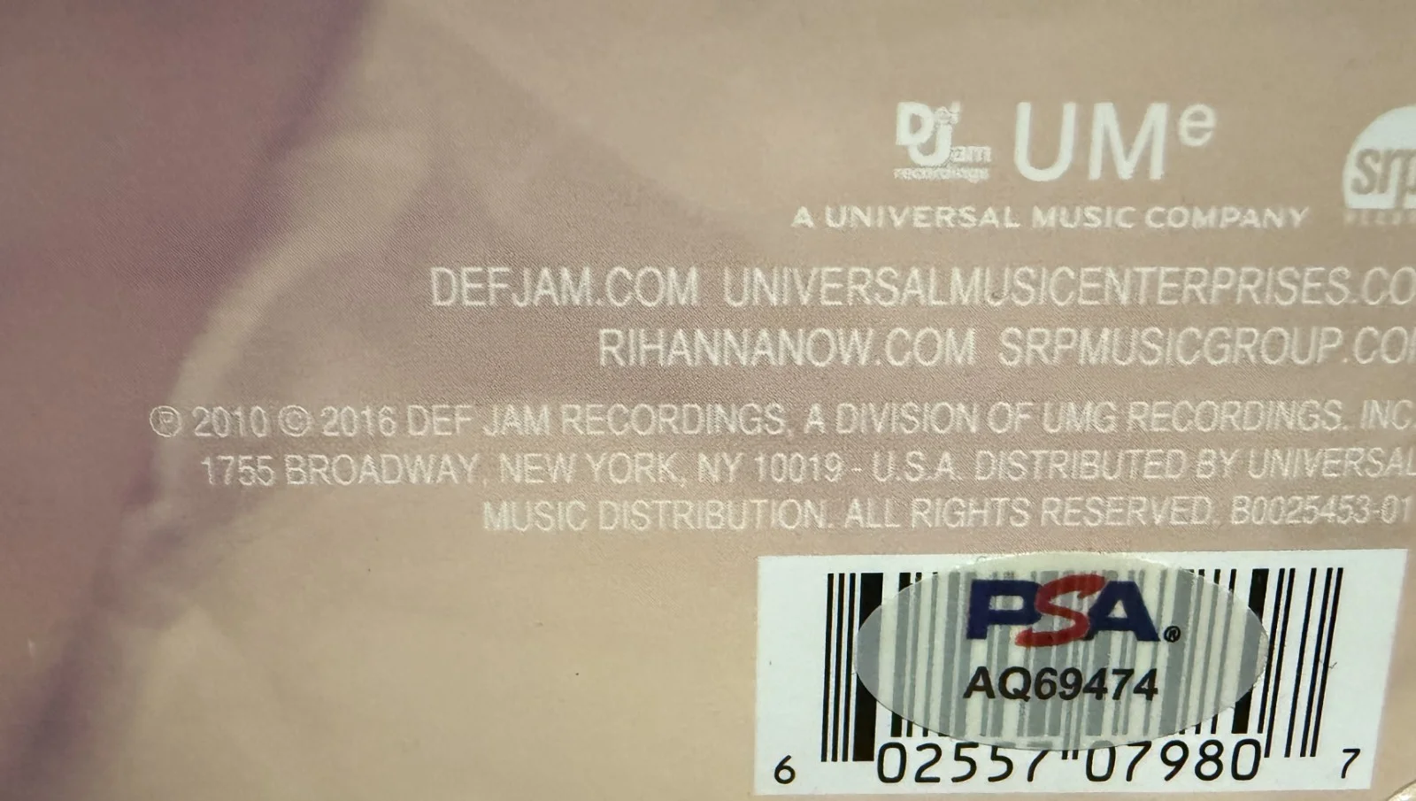 Rihanna Signed Autographed 2010 Loud LP Album Vinyl PSA/DNA, image 3