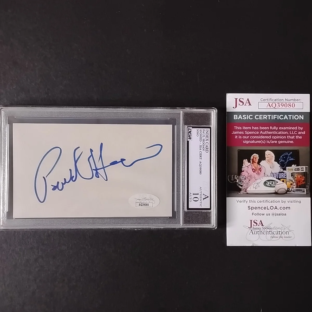 Paul Hogan — PAUL HOGAN Autographed 3x5 JSA COA + DGA Graded 10 Signed Auto Crocodile Dundee, image 2