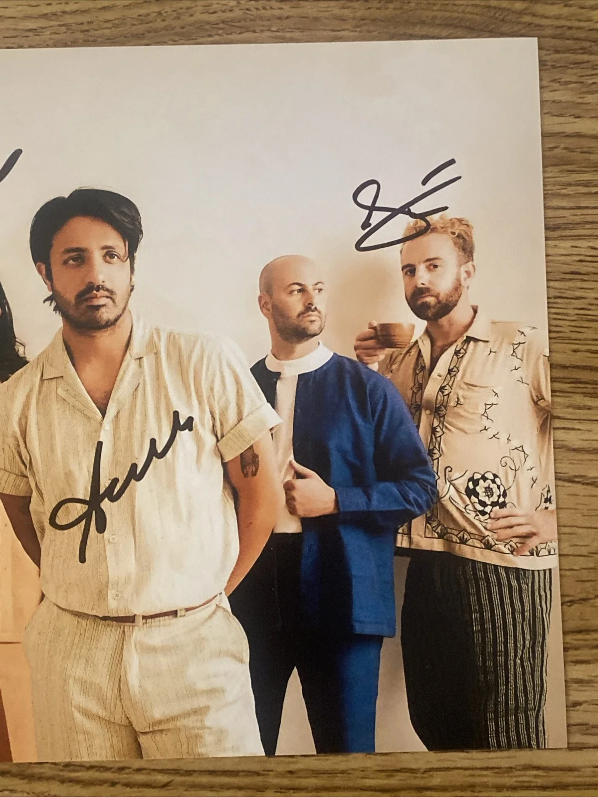 Young The Giant Band Autographed 8x10 Photo Sameer Gadhia +3, изображение 3