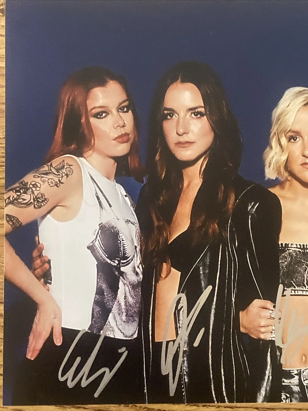 The Beaches Band Full Autographed 8x10 Photo Jordan Miller +3, image 2