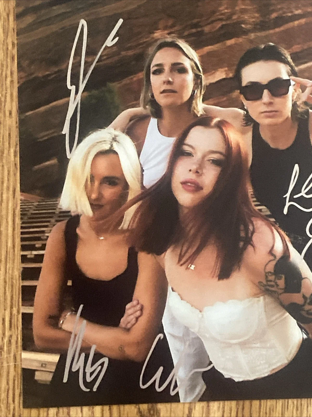 The Beaches Band Full Autographed 8x10 Photo Jordan Miller +3, изображение 2