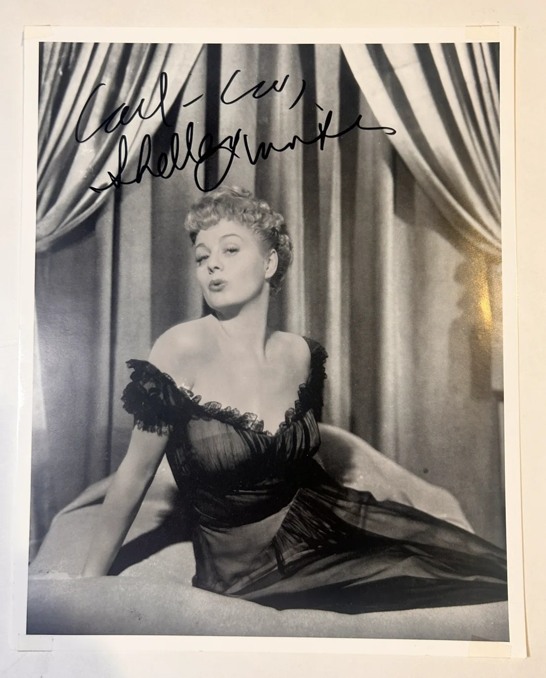 Shelley Winters — Shelley Winters Signed Autographed 8x10 Photo Promo