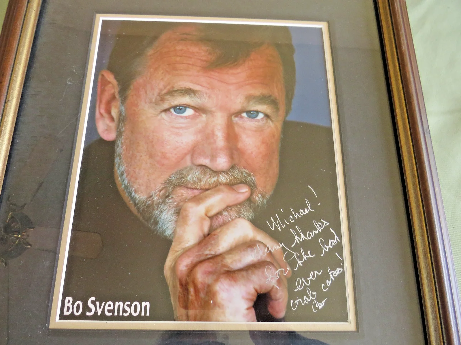 BO SVENSON HOLLYWOOD MOVIE STAR ACTUAL SIGNED AUTOGRAPH COLOR PHOTOGRAPH FRAMED, изображение 2