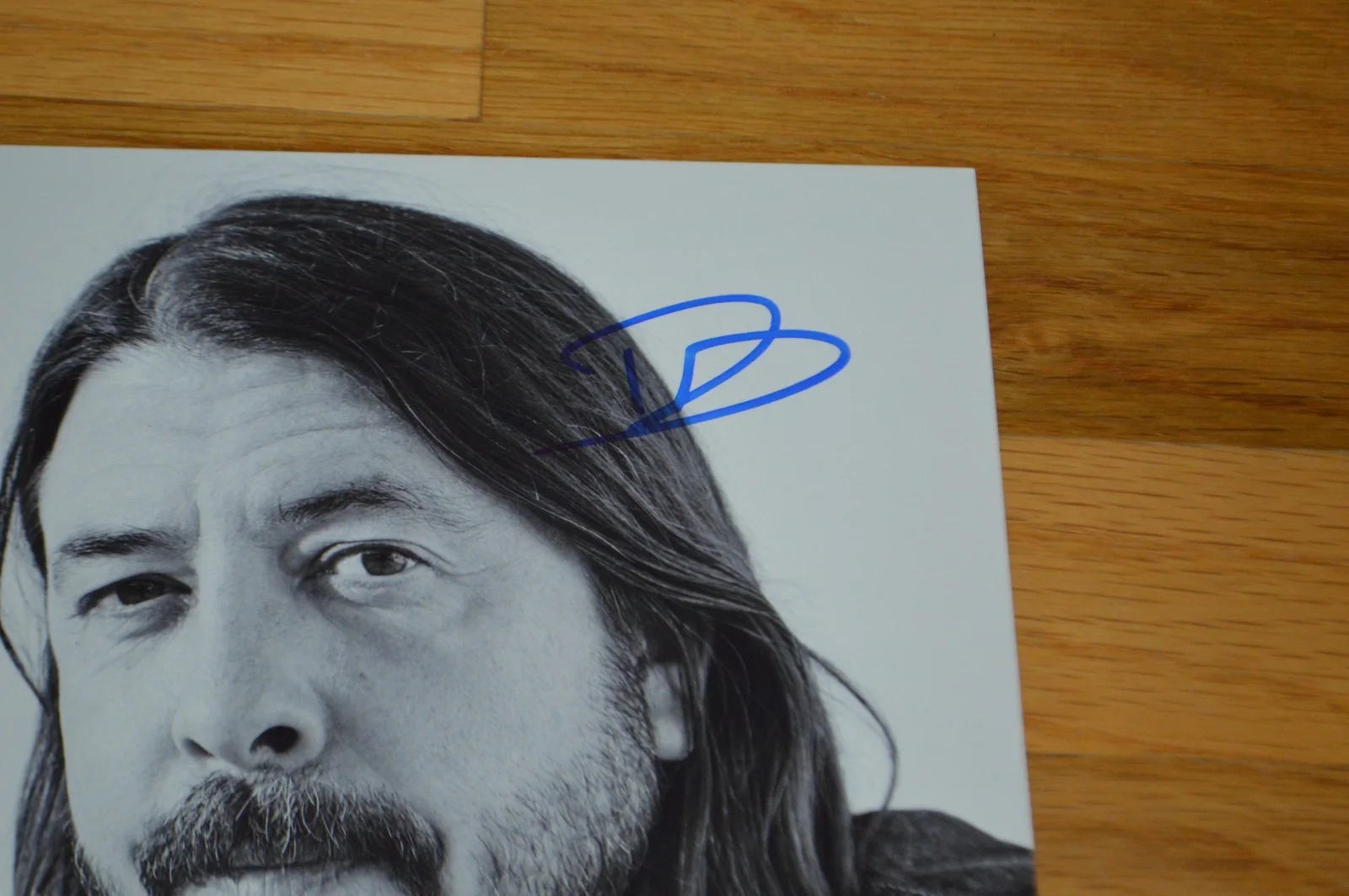 Foo Fighters ~ Dave Grohl Autographed Vintage 8x10 B/W Photo with PSA Hologram, image 5