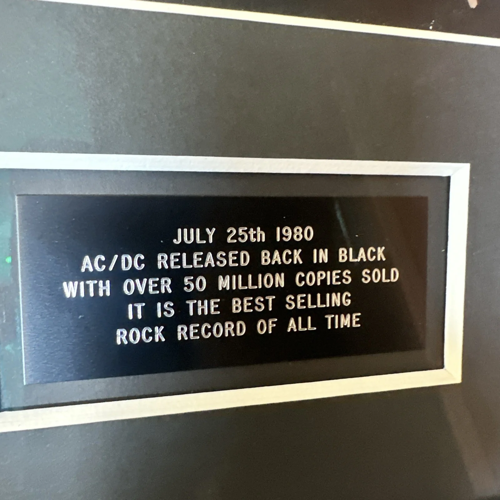 AC/DC Band Signed Back in Black Framed Album Young Johnson Rudd Williams JSA COA, изображение 3