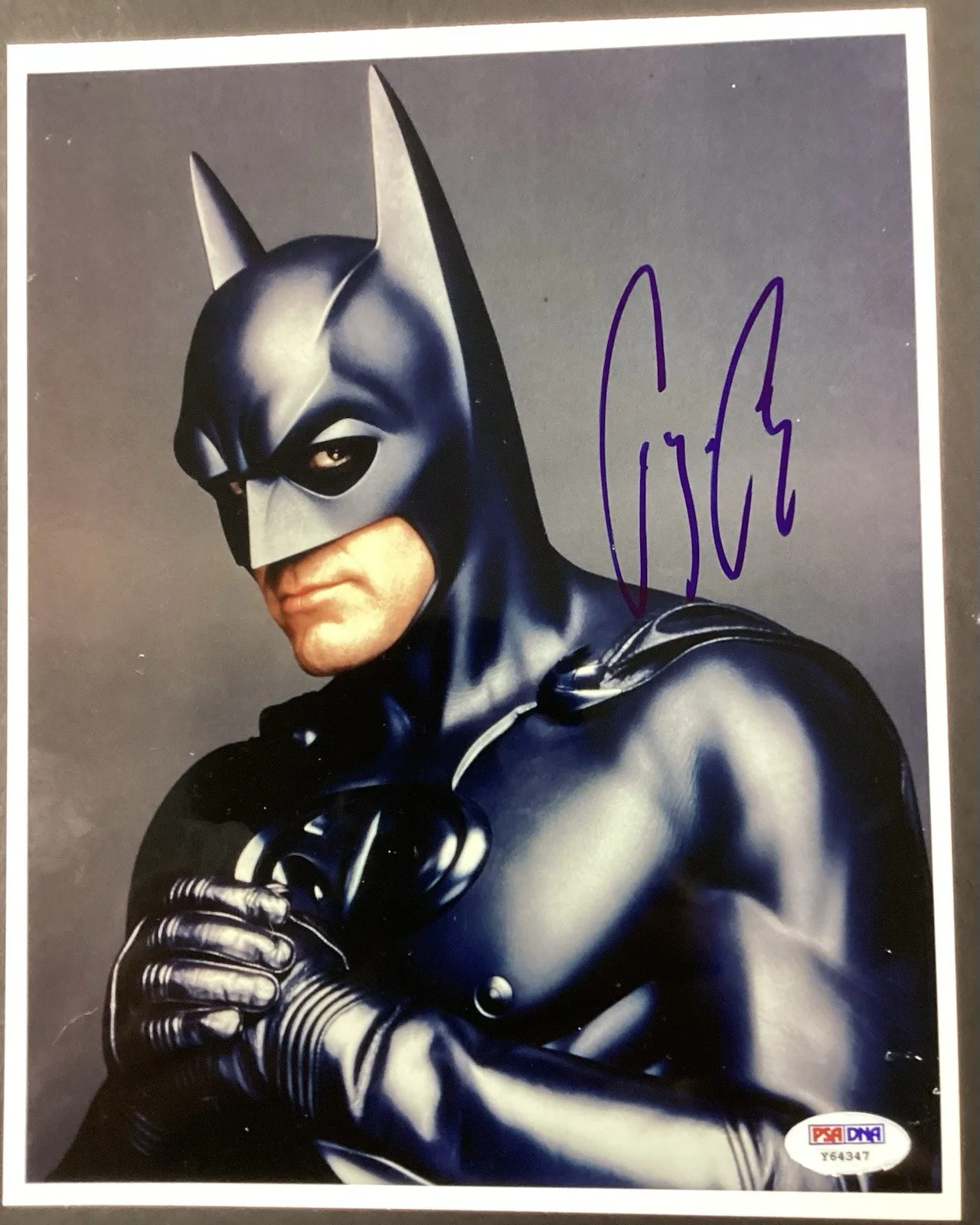 George Clooney — George Clooney Signed Photo 8x10 Batman ER Syriana Argo Oceans 11 Auto PSA/DNA
