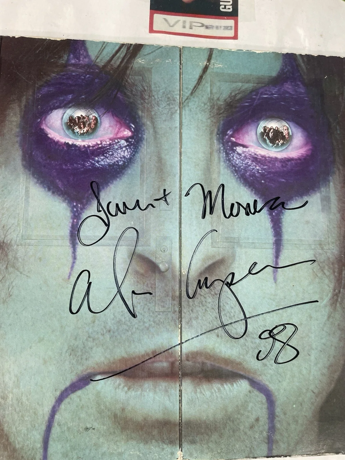 Alice Cooper From the Inside LP Hand Signed Autographed (2) Paper Concert Stubs, изображение 2