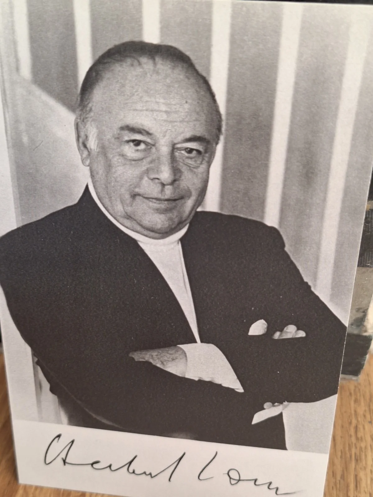 VINTAGE HERBERT LOM HAND SIGND PHOTOGRAPH PROMO CARD VGC, изображение 4