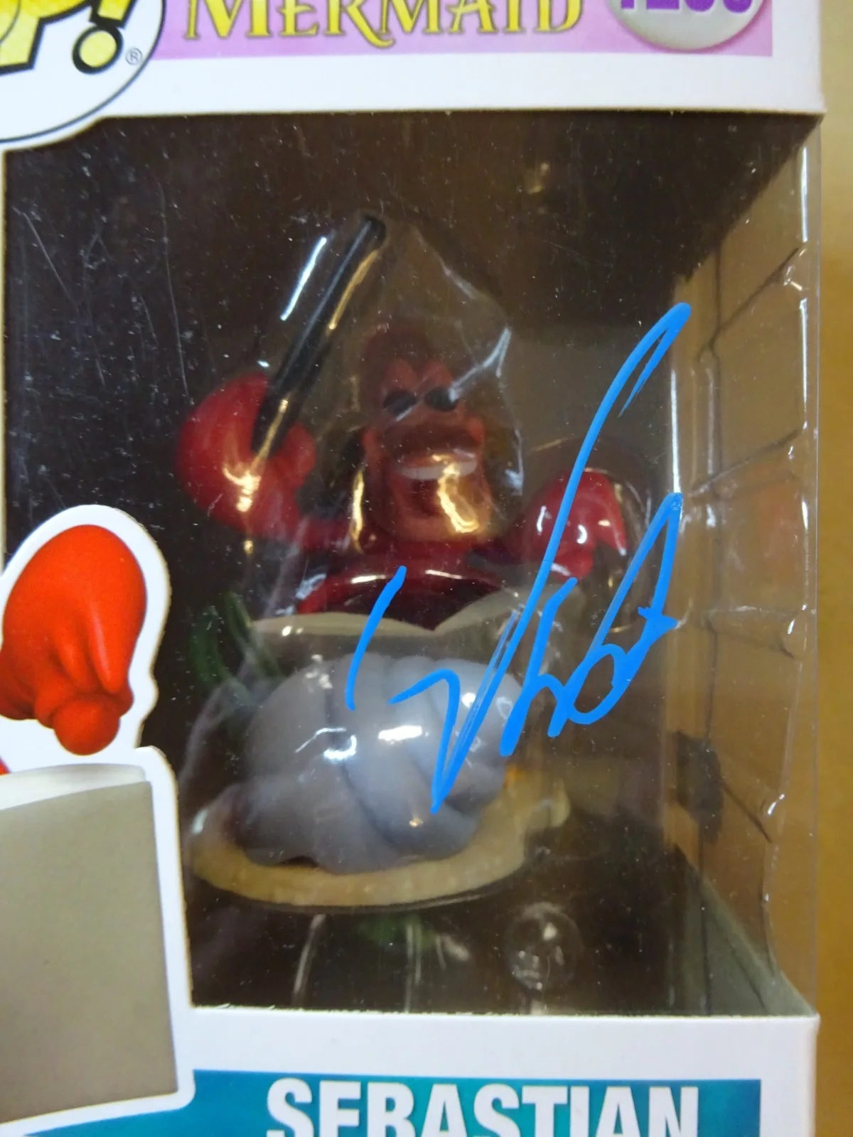 Daveed Diggs — Signed Daveed Diggs Autographed Sebastian Little Mermaid Funko Pop Beckett COA, image 3