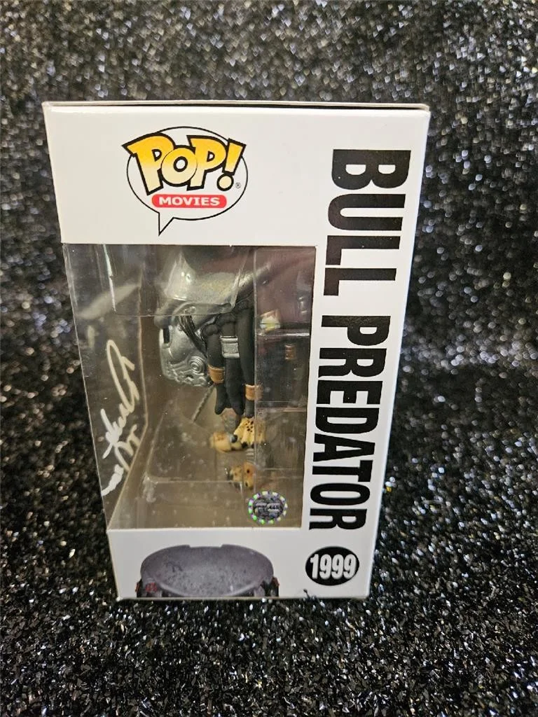 DEREK MEARS — Derek Mears SIGNED AUTOGRAPHED FUNKO POP! 1999 AVP BULL PREDATOR FIGUREW/ COA, изображение 4