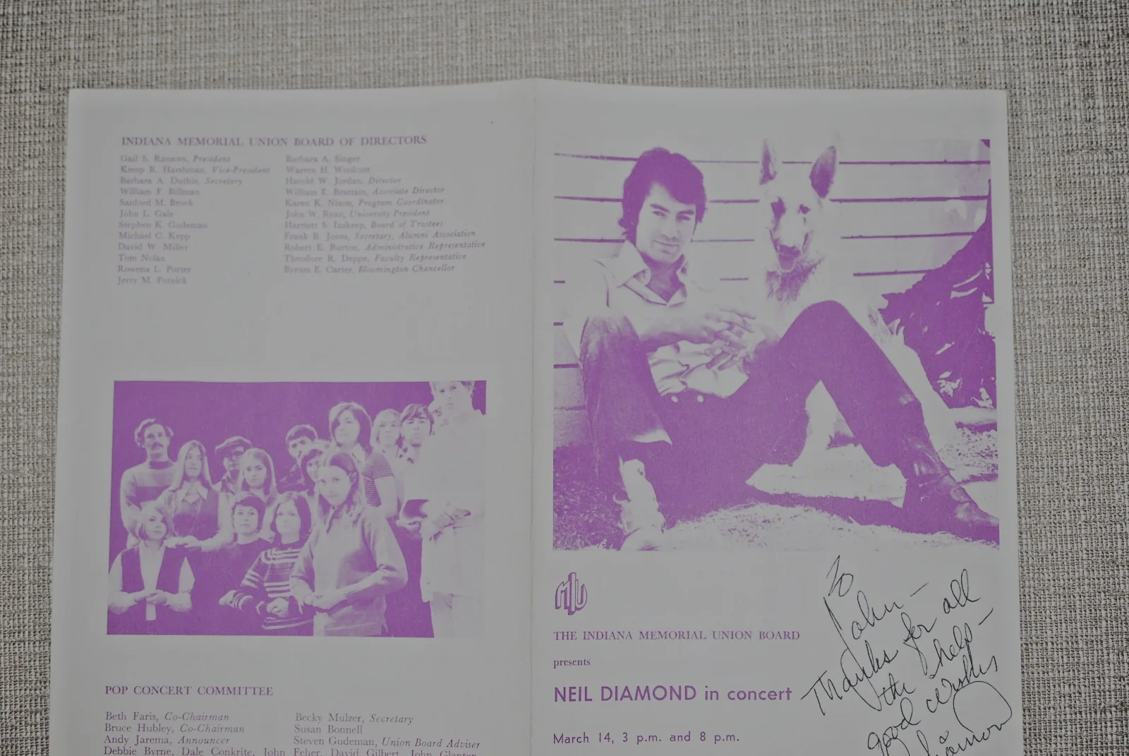 NEIL DIAMOND authentic Signed Original 6 x 9 inch Indiana U program, image 2
