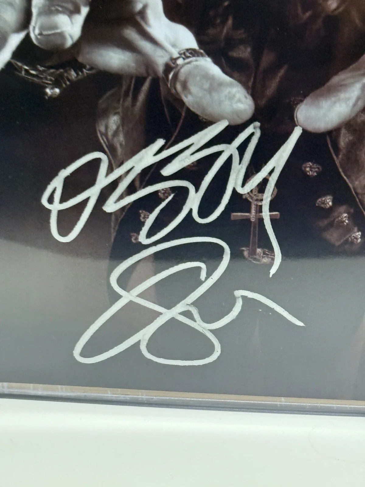 OZZY OSBOURNE — SIGNED OZZY OSBOURNE Photo with COA - Slipcover - Ships FREE, изображение 2