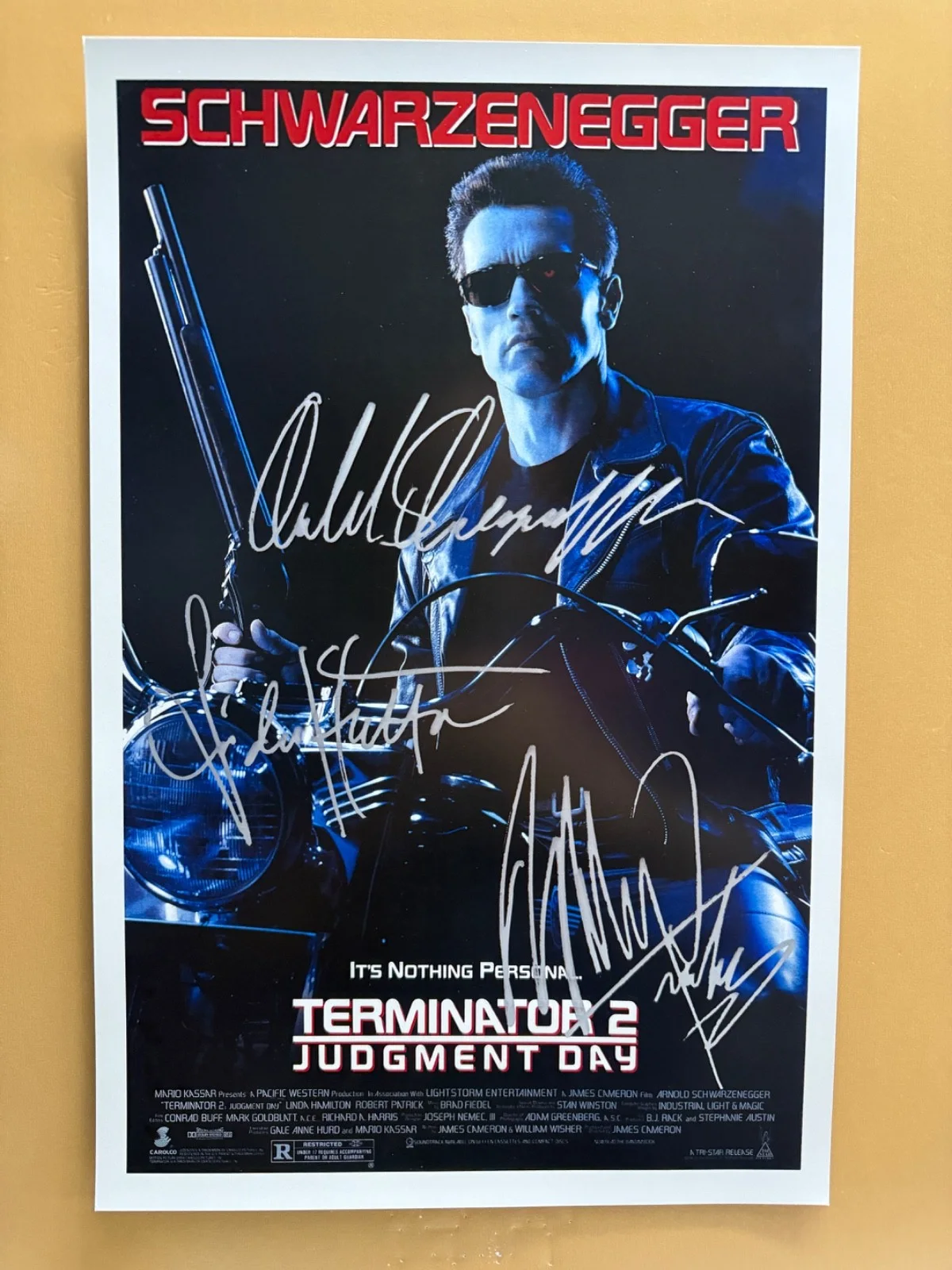 Arnold Schwarzenegger, Linda Hamilton, Edward Furlong — SIGNED TERMINATOR 2 11x17 Movie Poster COA by 3 of the actors - Shipped FREE