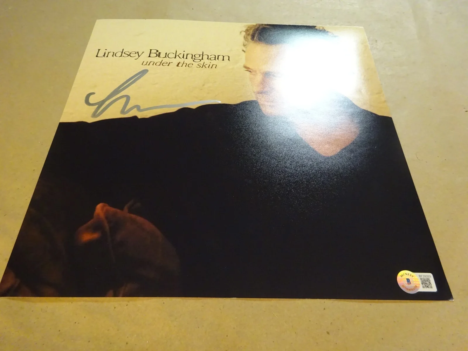 Autographed LINDSEY BUCKINGHAM Signed Under The Skin 12"x12" Photo Flat BAS COA, изображение 2