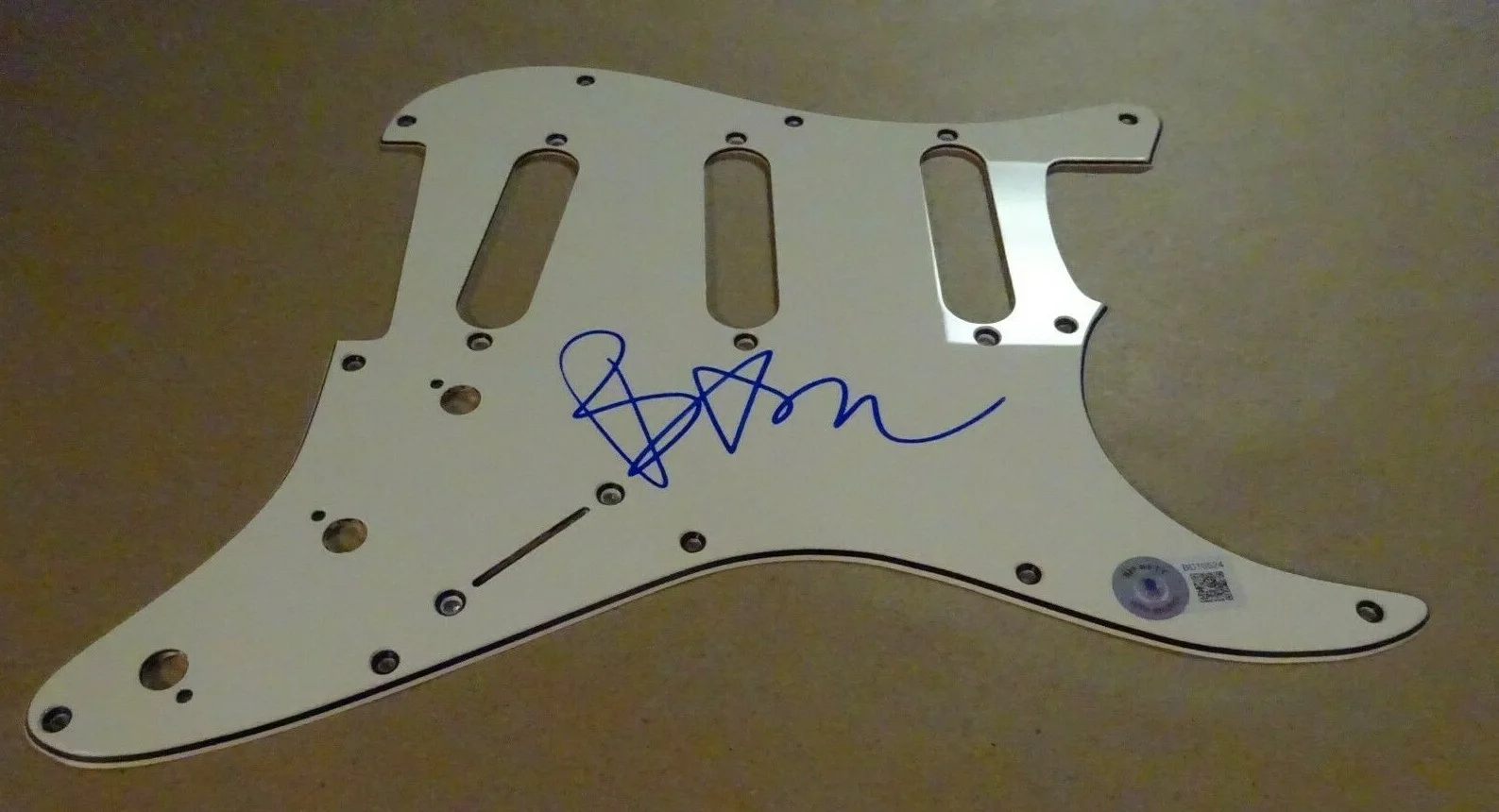 Bam Margera — Signed BAM MARGERA Autographed Guitar Pick Guard Beckett BAS COA, image 3
