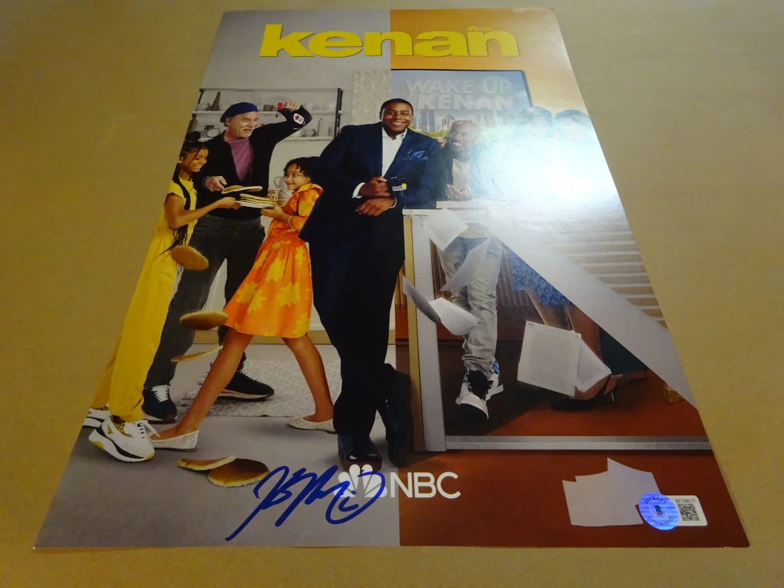 Kenan Thompson — Signed KENAN THOMPSON Autographed KENAN NBC TV Show 11x17 Photo Beckett BAS COA, изображение 2