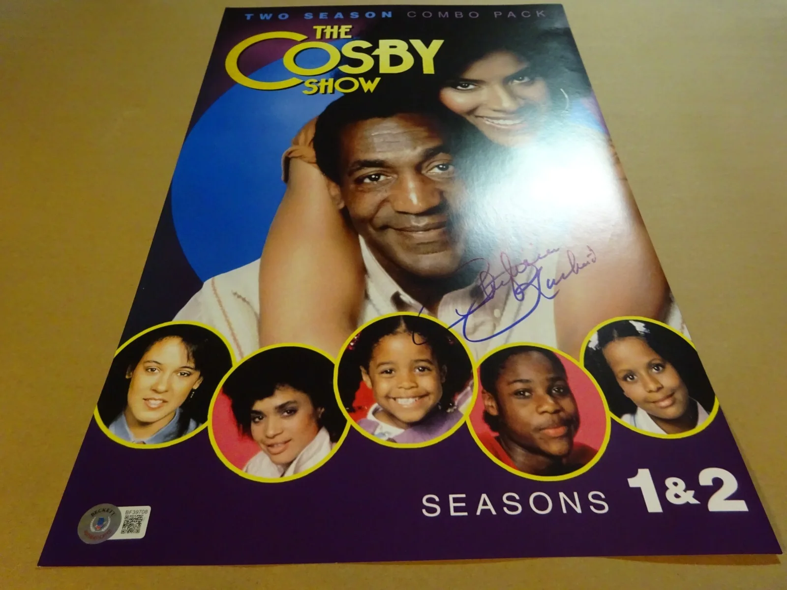 Phylicia Rashad — Signed PHYLICIA RASHAD Autographed The Cosby Show 11"x17" Photo Beckett BAS COA, изображение 2
