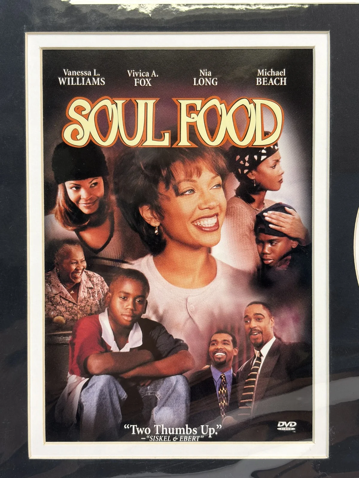 VIVICA A FOX SIGNED 8x10 PHOTO/DVD MOVIE 'SOUL FOOD' FRAME SIZE 18x14x1 WITH COA, изображение 3