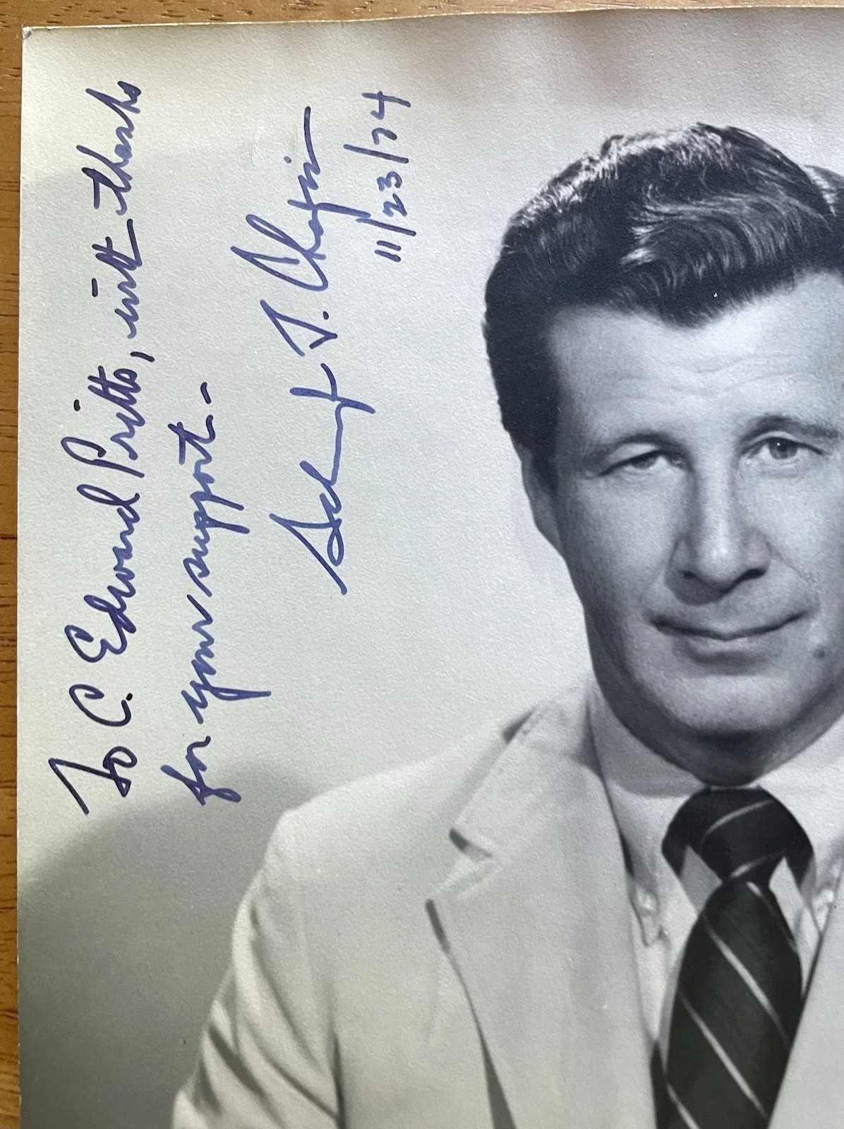 General Manager of the Metropolitan Opera Schuyler Chapin Autograph Photo, изображение 3