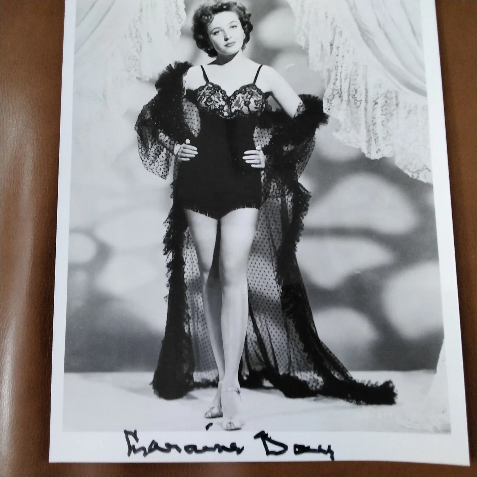 Laraine Day SIGNED Photo 40s Movie TV Actress Hitchcock Dr Kildare Baseball Sexy, изображение 2