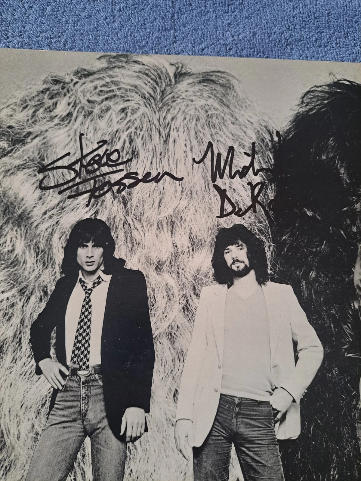 STEVE FOSSEN and MICHAEL DEROSIER FROM HEART SIGNED BEBE LE STRANGE LP JSA COA, image 2
