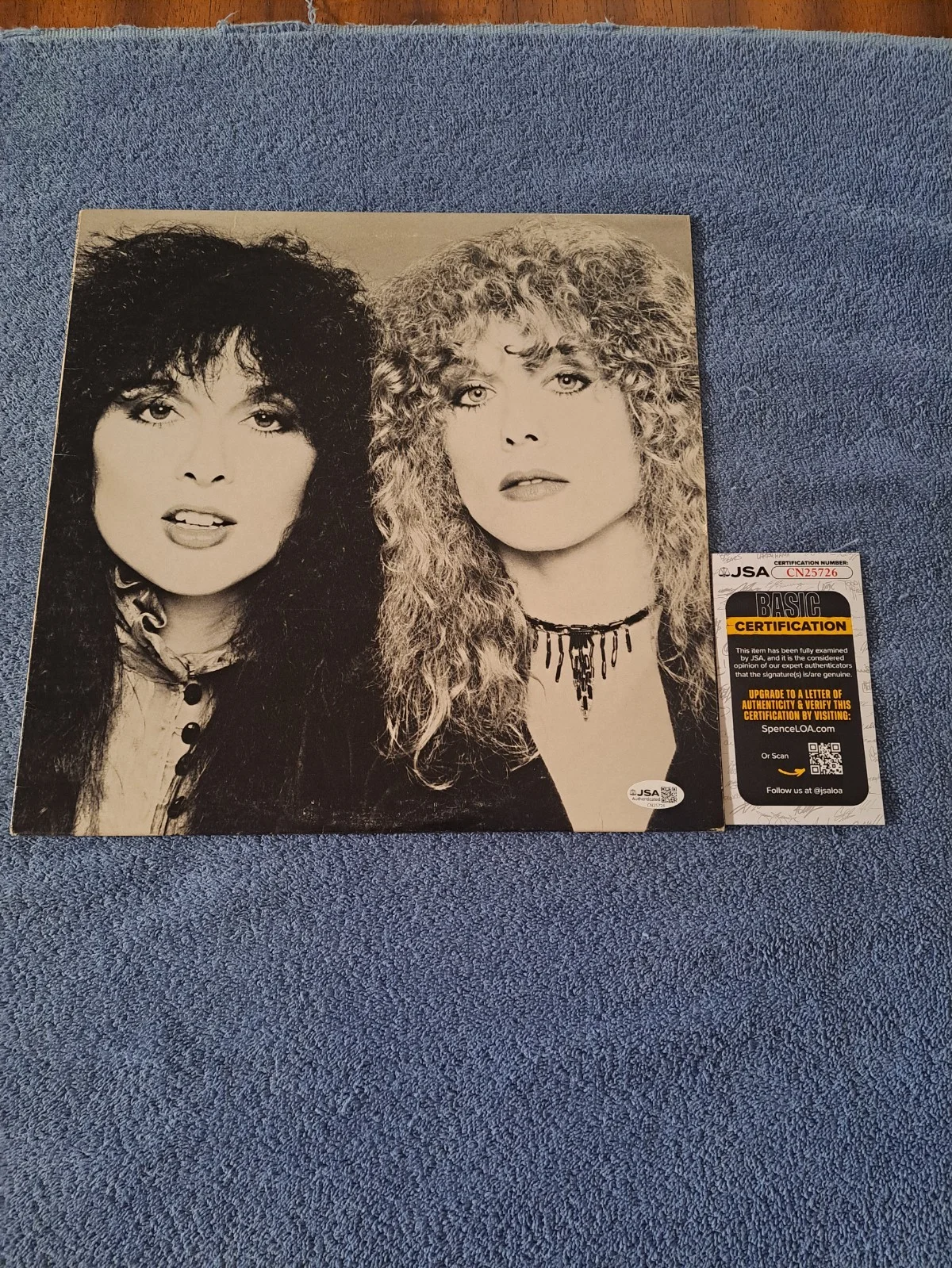 STEVE FOSSEN and MICHAEL DEROSIER FROM HEART SIGNED BEBE LE STRANGE LP JSA COA, image 3