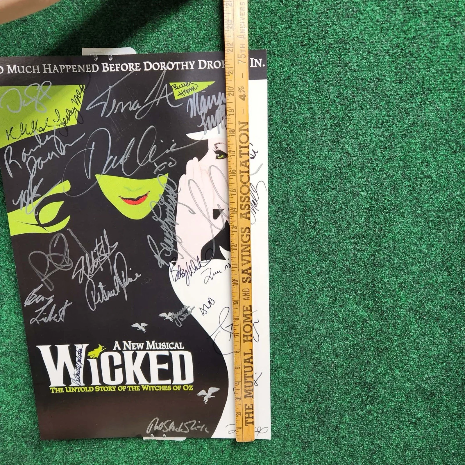Wicked Poster Signed Autographed by Cast (about 30) 22x14, image 2