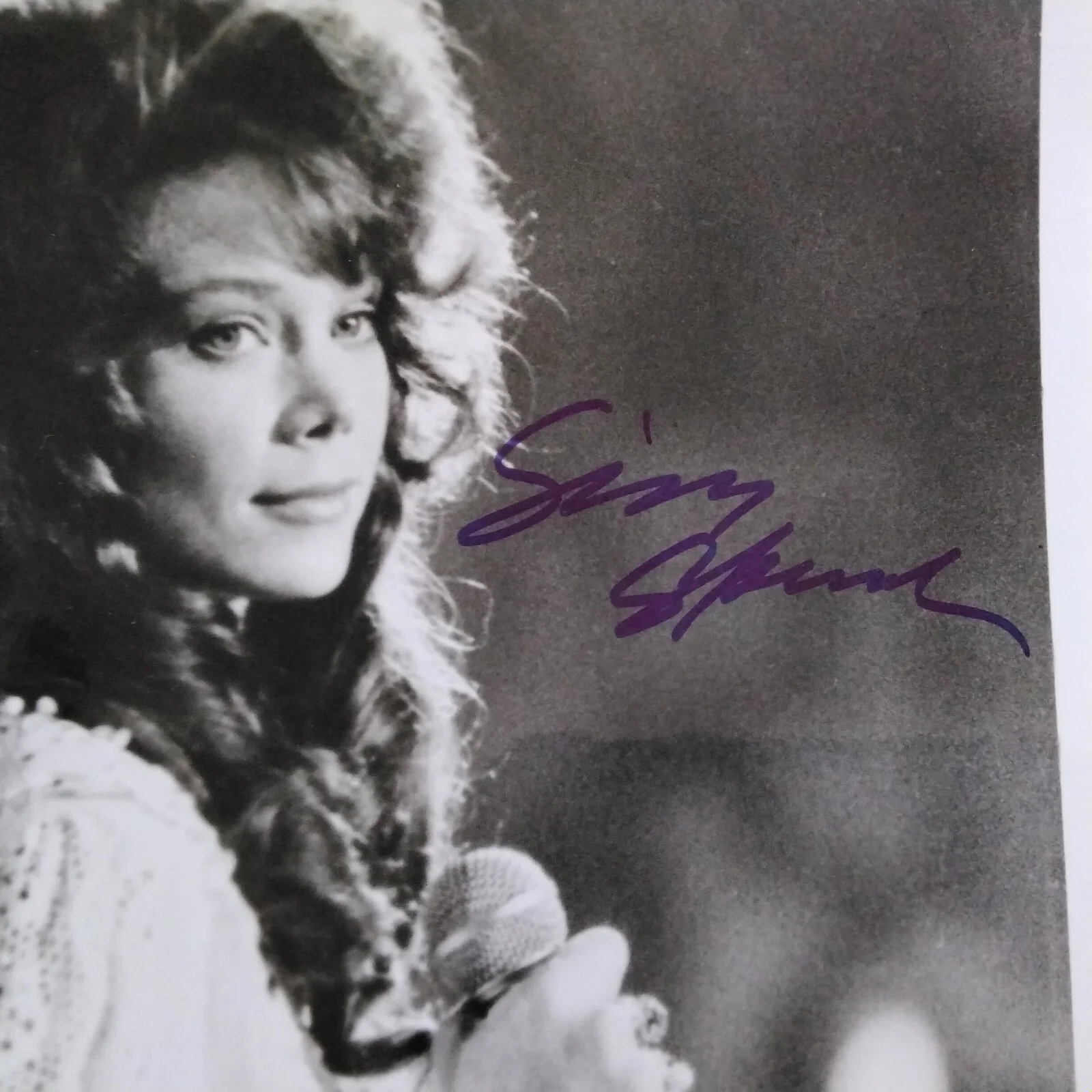 Sissy Spacek SIGNED 1980 Photo Coal Miner's Daughter Loretta Lynn Oscar Win, image 4