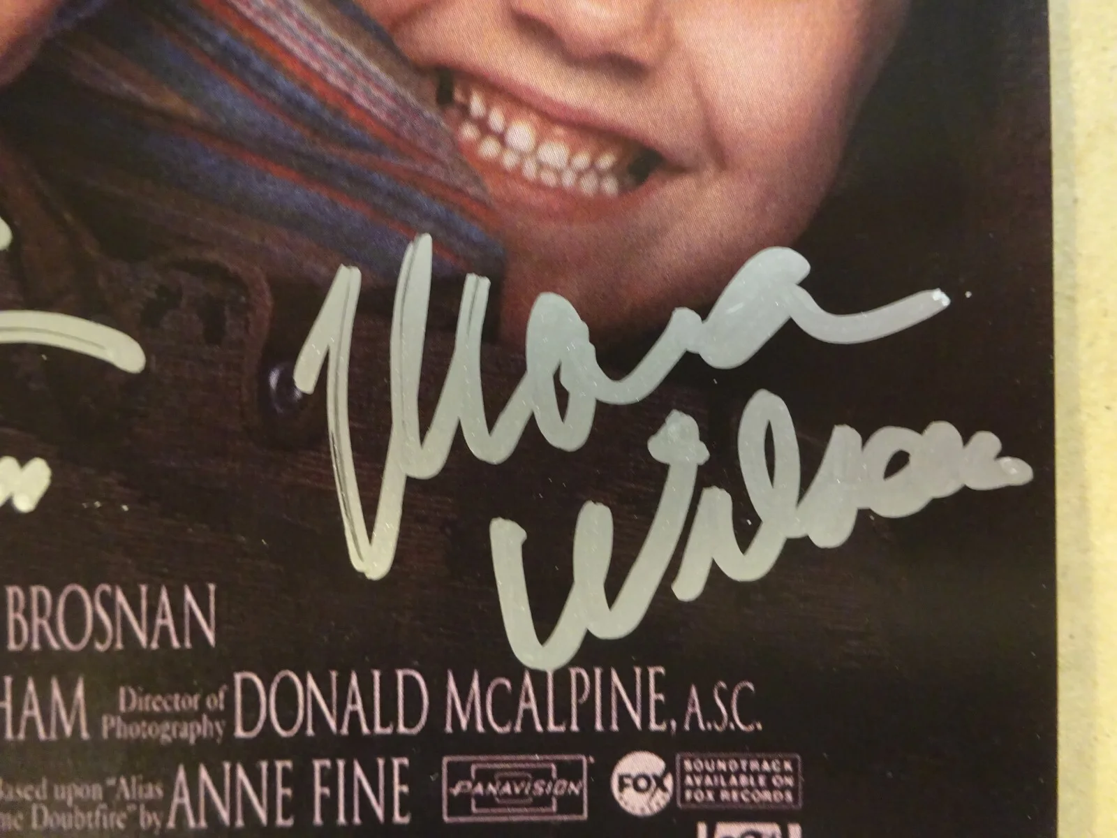 Mara Wilson, Matthew Lawrence, Lisa Jakub — Autographed MRS. DOUBTFIRE 11x17 Photo Signed By 3 JSA COA Wilson Jakub Lawrence, изображение 5