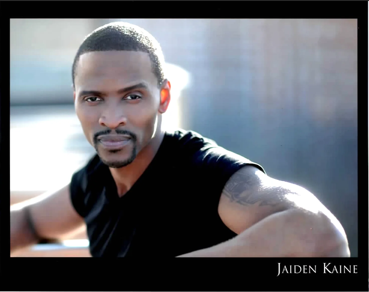 Jaiden Kaine aka — Beau The Heretic Vampire Diaries Signed Photo + Video | Jaiden Kaine