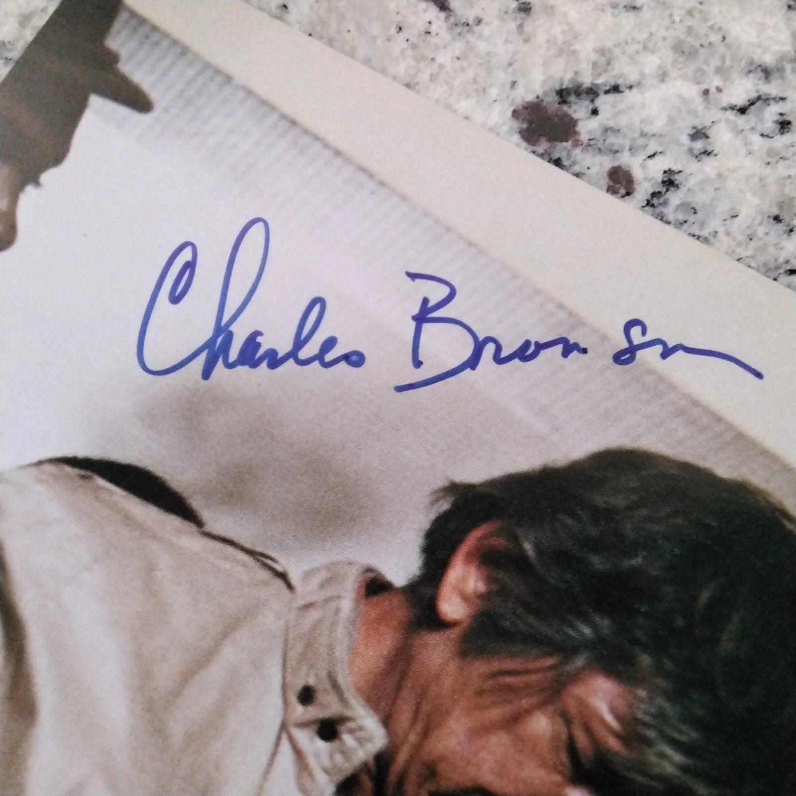 Charles Bronson SIGNED 1982 Photo Movie Actor Death Wish II Great Escape Tough, изображение 3