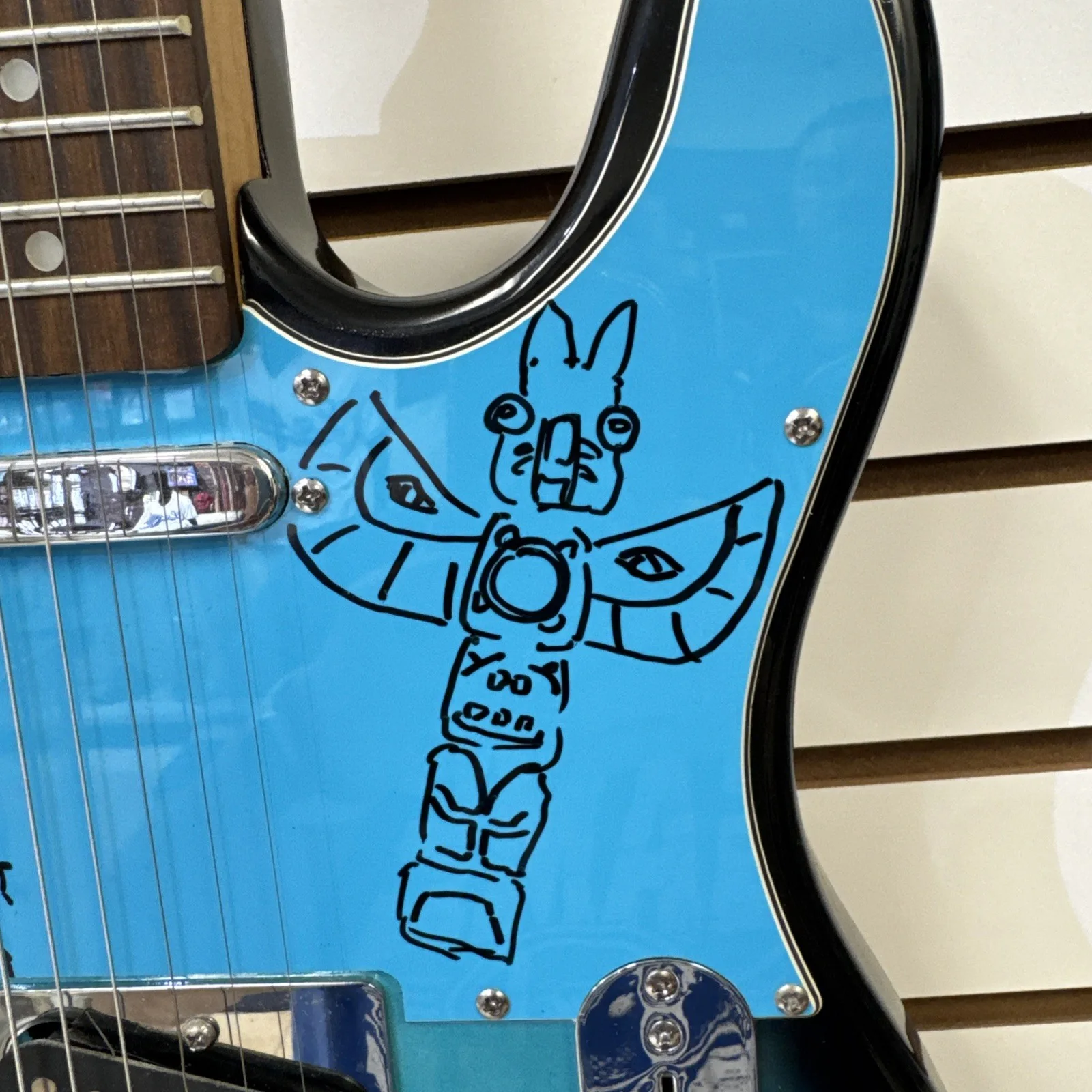 The Fabulous Thunderbirds Autographed Guitar With Art And Inscriptions By Band, изображение 5