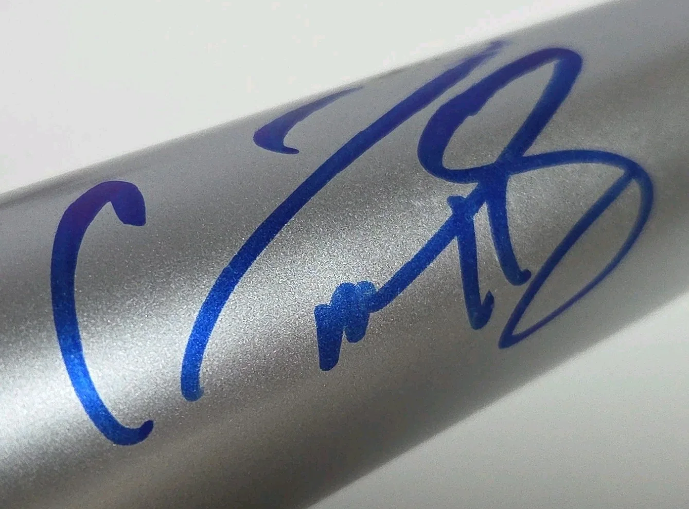 Carrie Underwood Signed Microphone Auto Elite Authentication COA Hologram, image 5