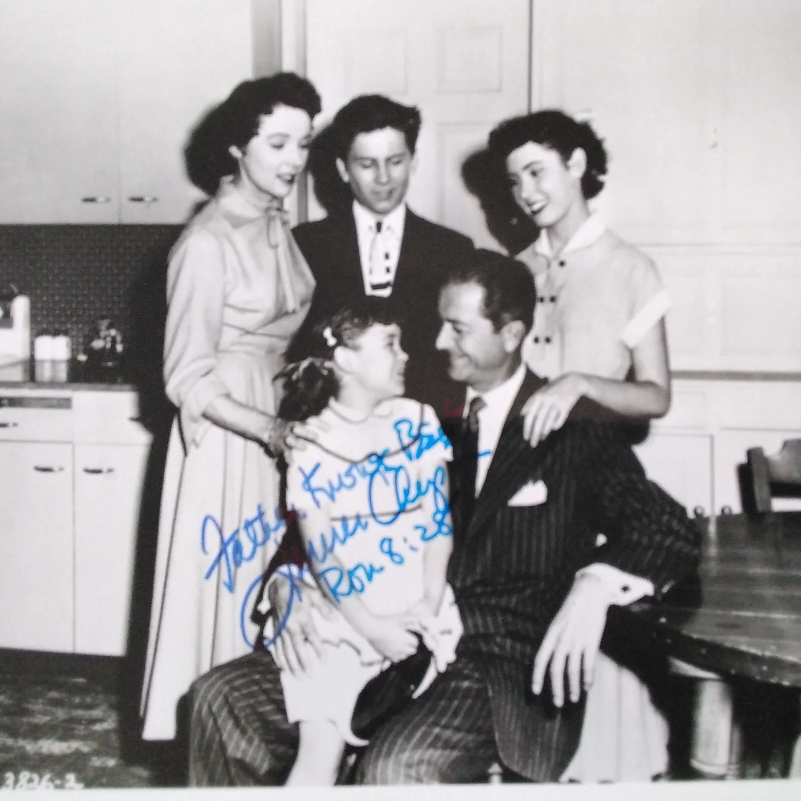 Lauren Chapin SIGNED 8x10 Photo 50s TV Child Actress Father Knows Best Cast, изображение 5