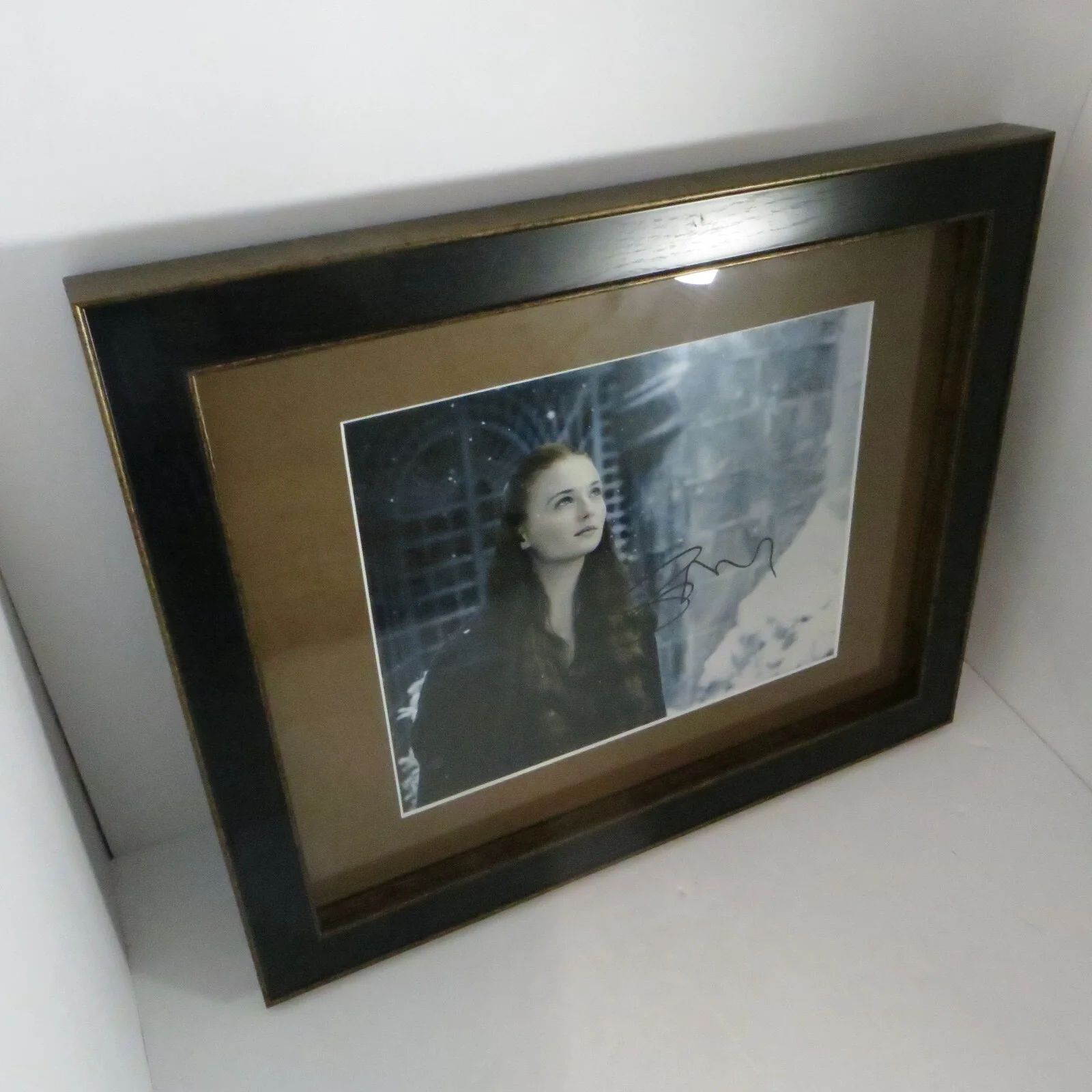 Sophie Turner — Sophie Turner Signed 8"x10" Photo Game of Thrones Authentic Autograph Framed, изображение 5