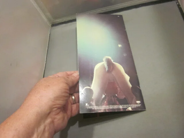 Ted Nugent ‎– Out Of Control BROCHURE BOOK 1993 LEGACY, изображение 2