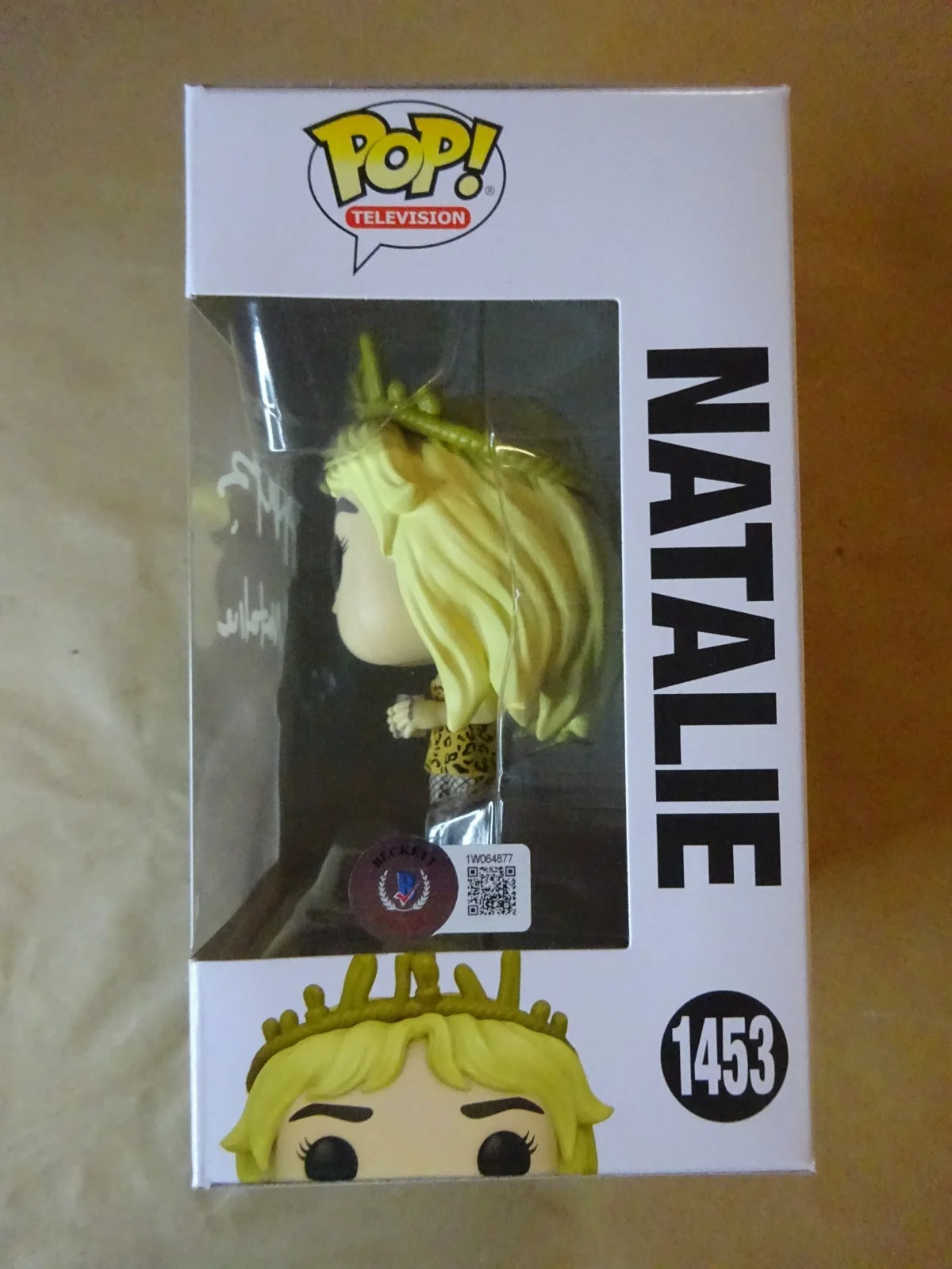 Juliette Lewis — Signed Juliette Lewis Autographed Natalie Yellowjackets Funko Pop Beckett COA, image 5