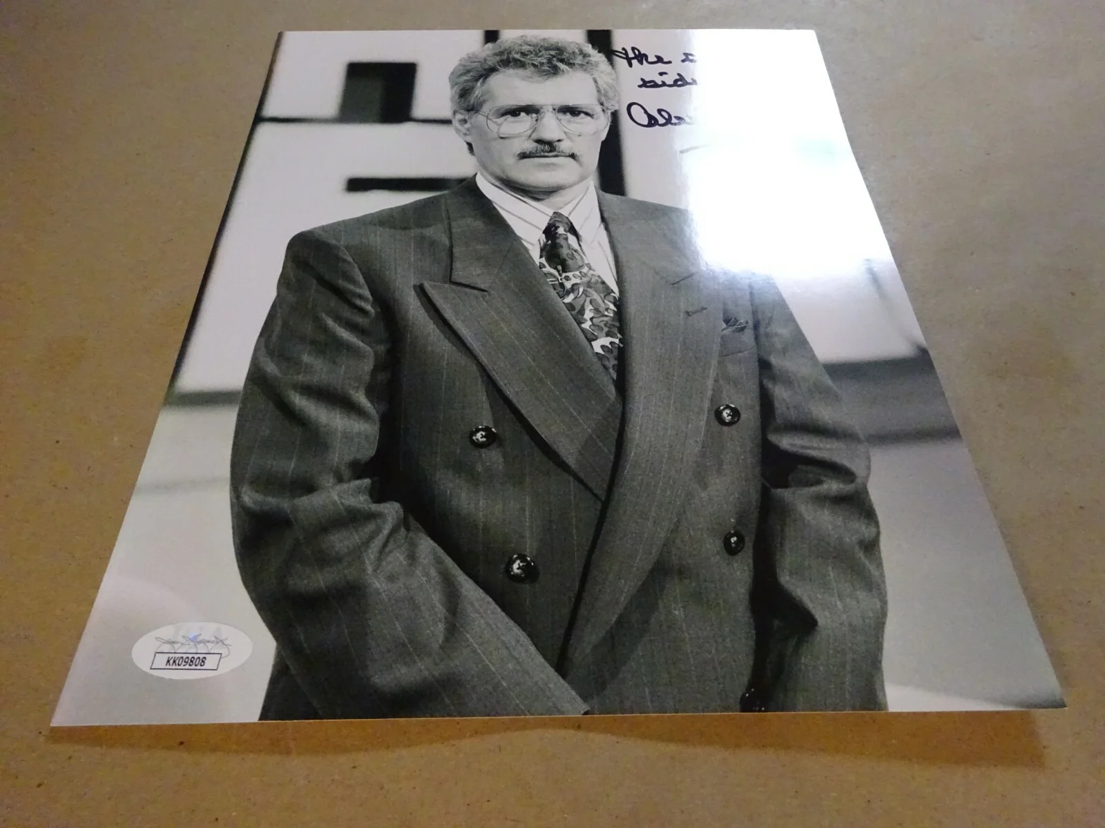 Alex Trebek — Autographed ALEX TREBEK Signed 8"x10" Photograph JEOPARDY JSA COA, изображение 3