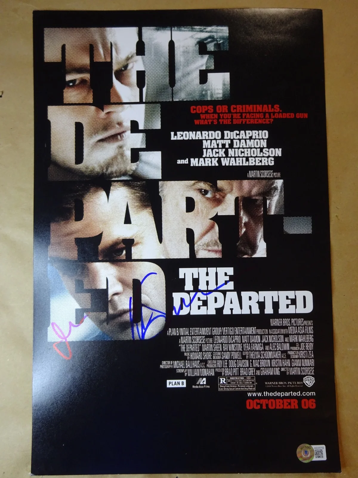 Martin Scorsese, Matt Damon — The Departed 11"x17" Photo Signed by Martin Scorsese & Matt Damon Beckett COA, изображение 2