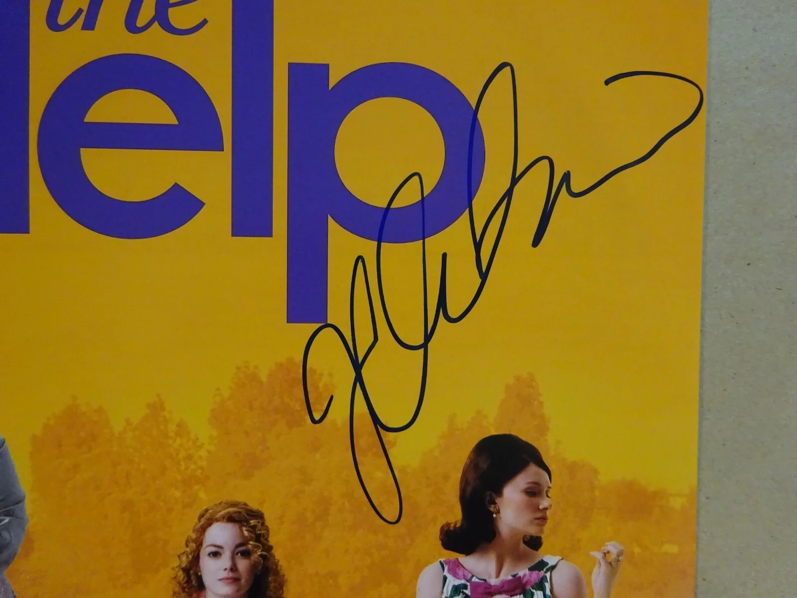 Emma Stone, Viola Davis, Bryce Dallas Howard — Signed The Help Autographed 12x18 Photo - 5 Members - Stone ++ Beckett LOA COA, изображение 4