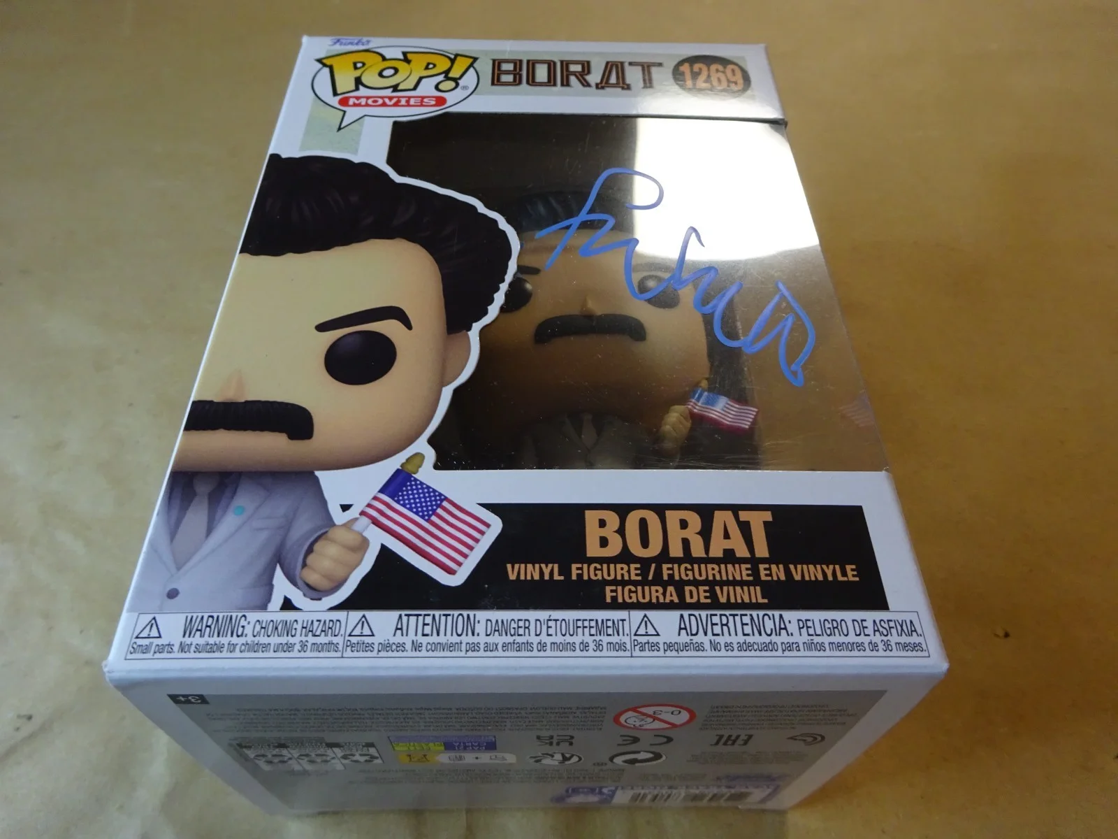 Sacha Baron Cohen — Signed Sacha Baron Cohen Autographed Borat Funko Pop Beckett BAS COA, изображение 2