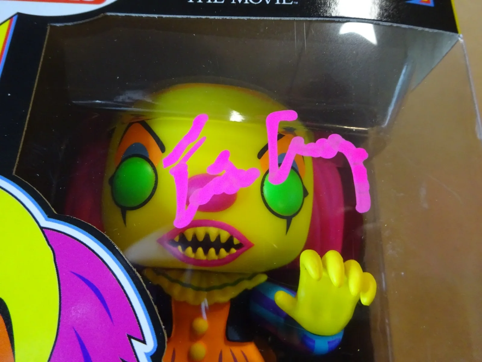 Tim Curry — Signed Tim Curry Autographed IT Blacklight Pennywise Funko Pop Beckett BAS COA, image 4