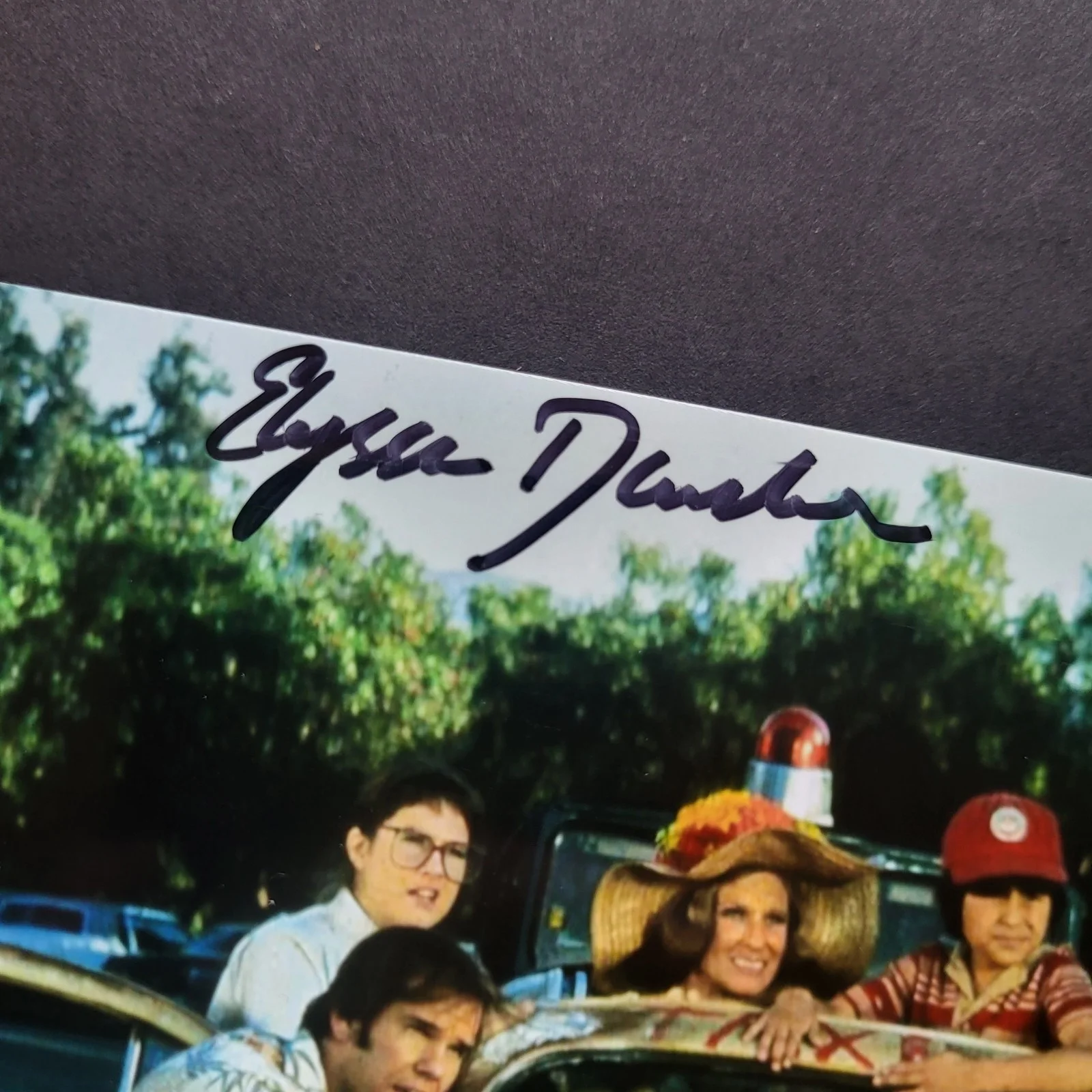 Elyssa Davalos — Elyssa Davalos Herbie Goes Bananas Hand Signed 4x6 Autograph, image 2