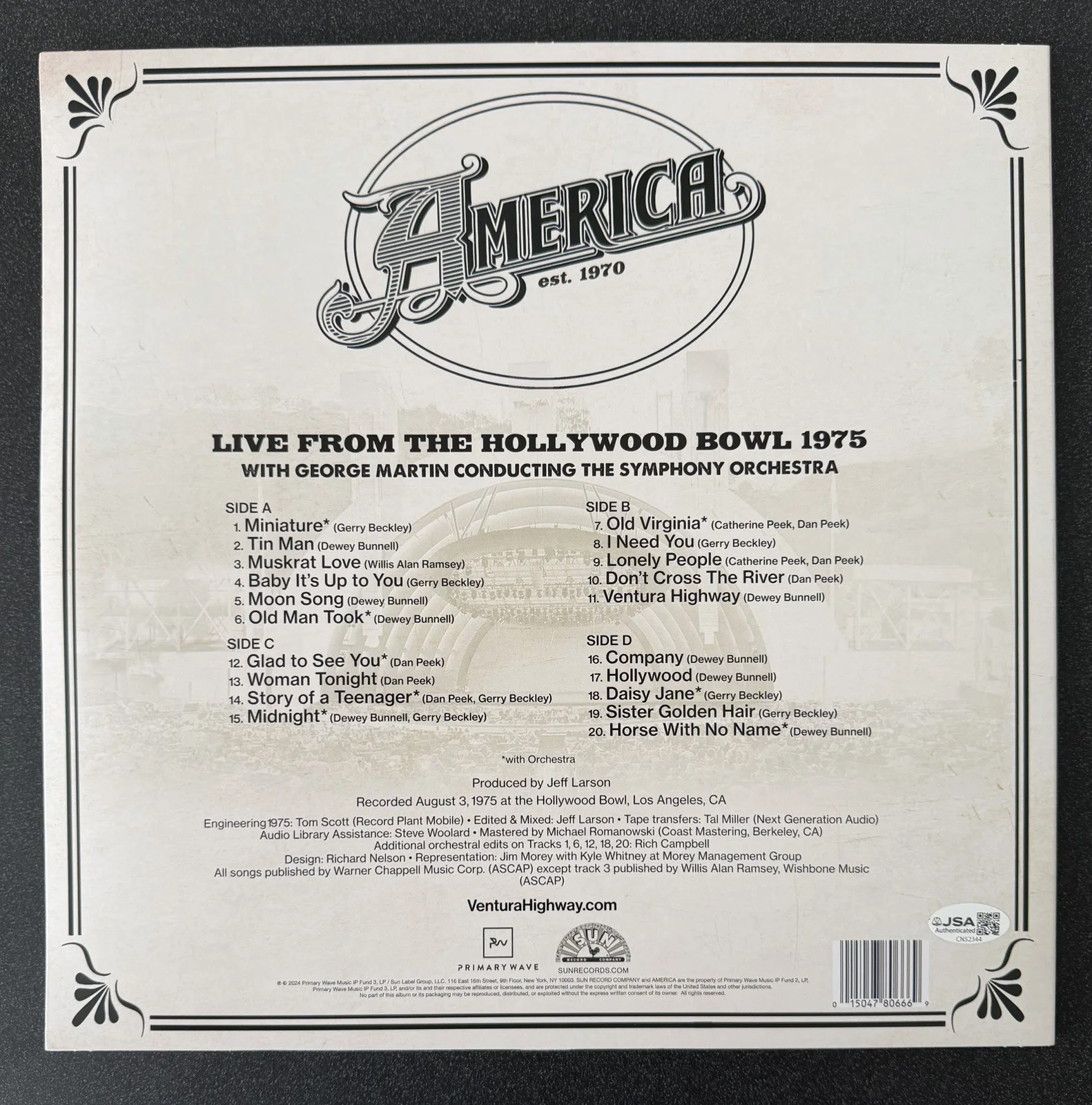 DEWEY BUNNELL SIGNED AMERICA LIVE AT THE HOLLYWOOD BOWL VINYL RECORD LP JSA COA, image 4