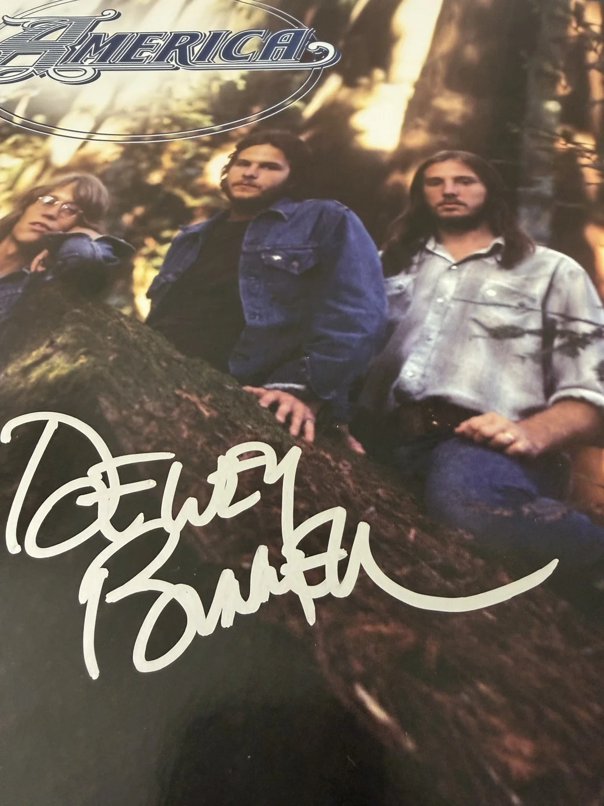 DEWEY BUNNELL SIGNED AMERICA ‘NOW PLAYING’ VINYL RECORD ALBUM LP JSA COA, изображение 3